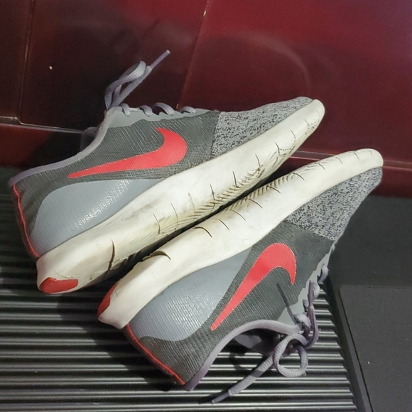 Nike Sneakers - Picture 5 of 7